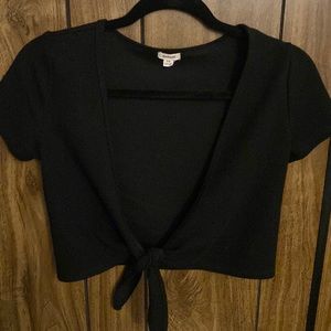 Tie black short sleeve crop top